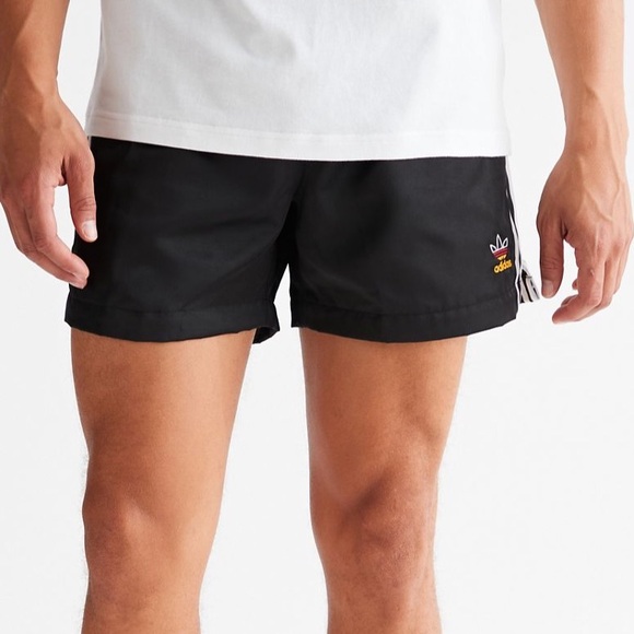 Rare Adidas Originals Football Nations Short - Picture 3 of 12